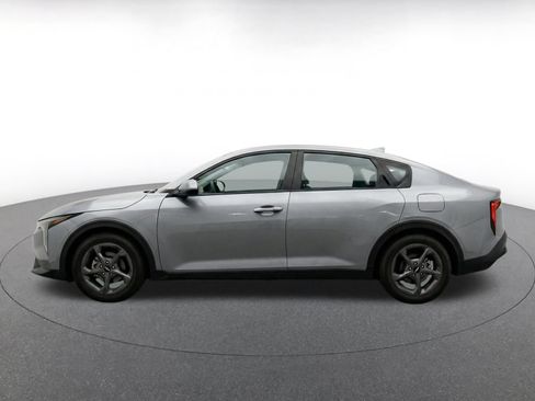 Used 2025 Kia K4 FWD image 4