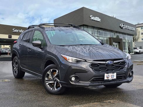 Used 2024 Subaru Crosstrek 2.0i Premium image 1