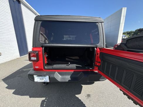 Used 2021 Jeep Wrangler Unlimited Sport AWD/4WD image 21