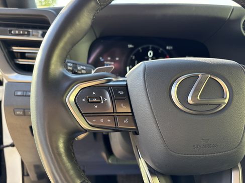 Used 2024 Lexus GX 550 image 19