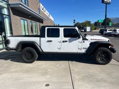 Used 2022 Jeep Gladiator Mojave w/ LED Lighting Group AWD/4WD image 7