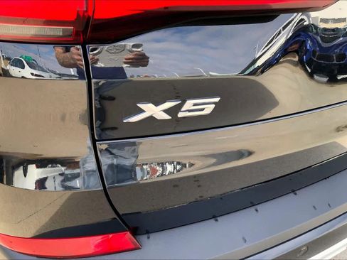 Used 2023 BMW X5 xDrive40i w/ Executive Package image 29