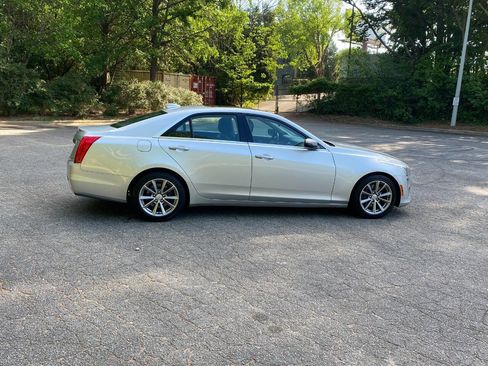 Used 2019 Cadillac CTS Luxury image 4