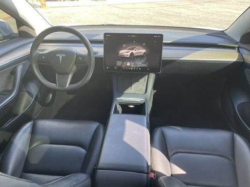Used 2023 Tesla Model 3 Standard Range RWD image 5