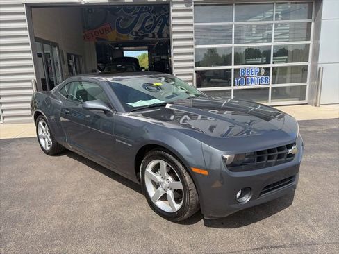 Used 2010 Chevrolet Camaro LT RWD image 4