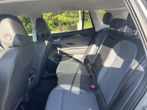 Certified 2026 Volkswagen Tiguan SE FWD image 27