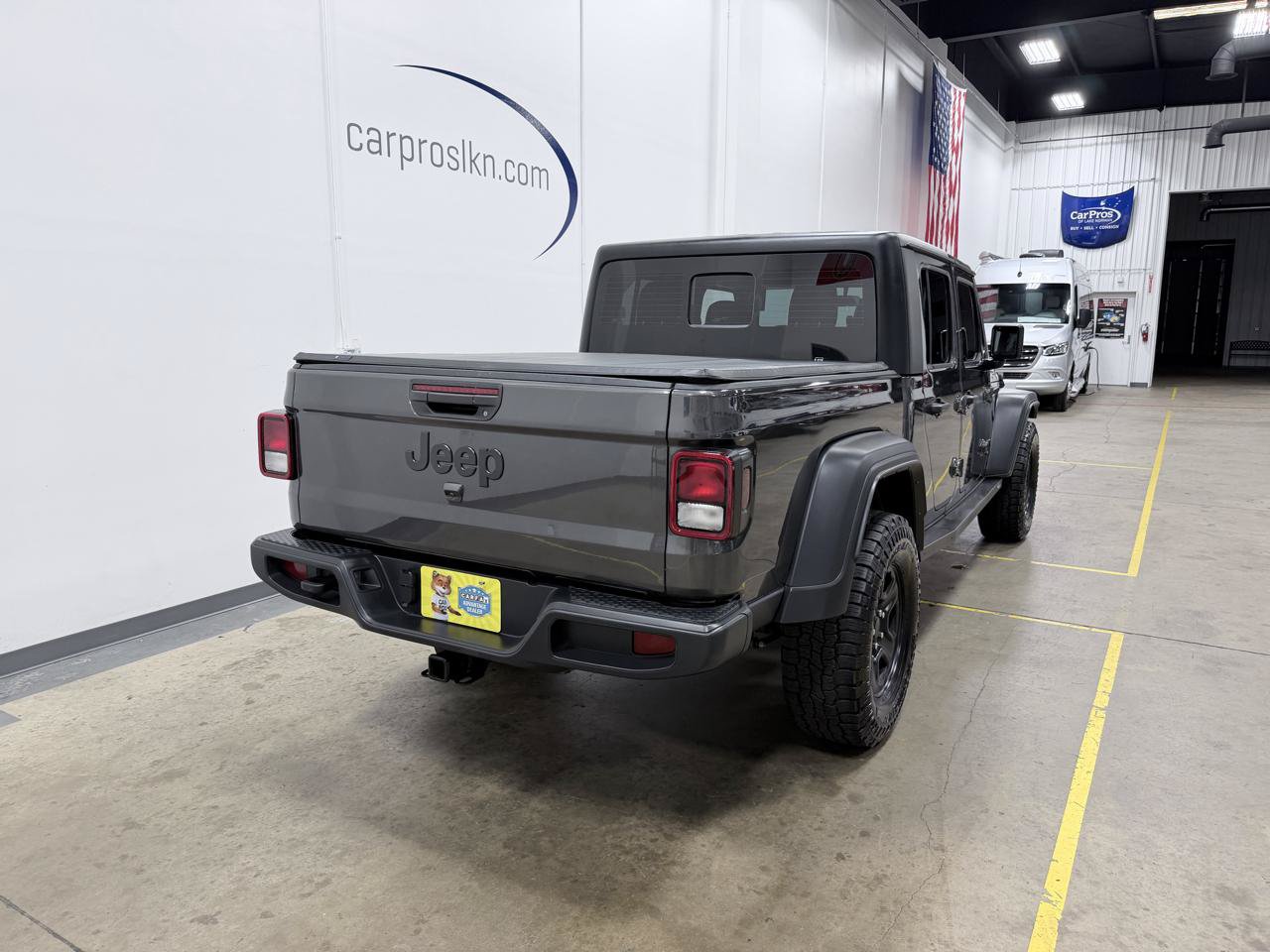 Used 2024 Jeep Gladiator Sport AWD/4WD image 7