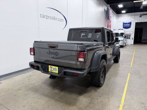 Used 2024 Jeep Gladiator Sport AWD/4WD image 7