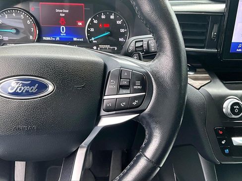 Used 2020 Ford Explorer Limited image 11