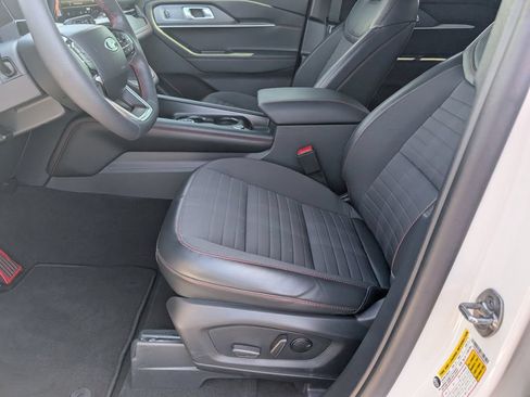 Used 2025 Ford Explorer ST-Line AWD/4WD image 14