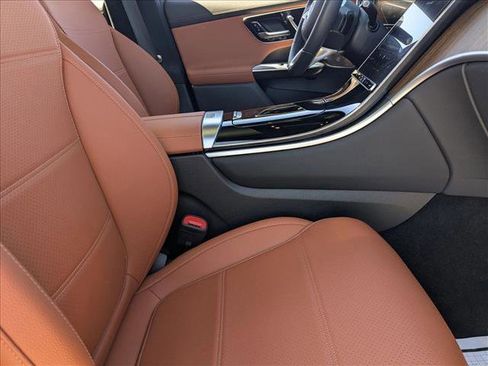 Used 2024 Mercedes-Benz GLC 300 image 20