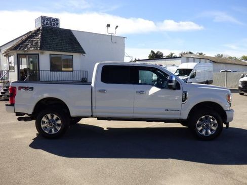 Used 2017 Ford F350 Platinum w/ Platinum Ultimate Package image 2