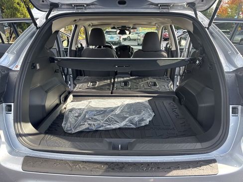 Certified 2025 Subaru Crosstrek 2.0i Premium image 17