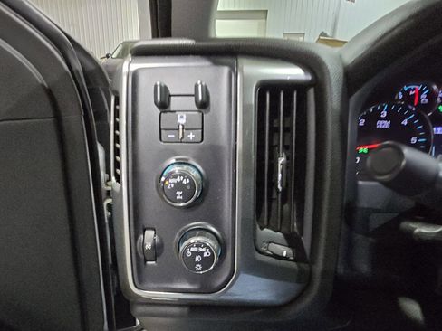 Used 2019 Chevrolet Silverado 1500 LT w/ All Star Edition AWD/4WD image 37