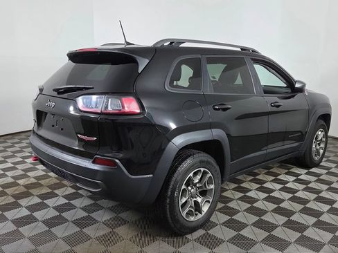 Used 2020 Jeep Cherokee Trailhawk AWD/4WD image 8