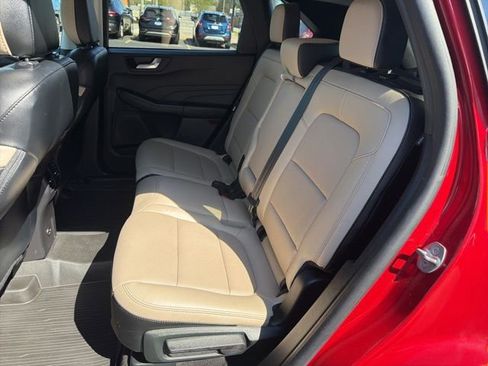 Used 2022 Ford Escape Titanium w/ Class II Trailer Tow Package image 14