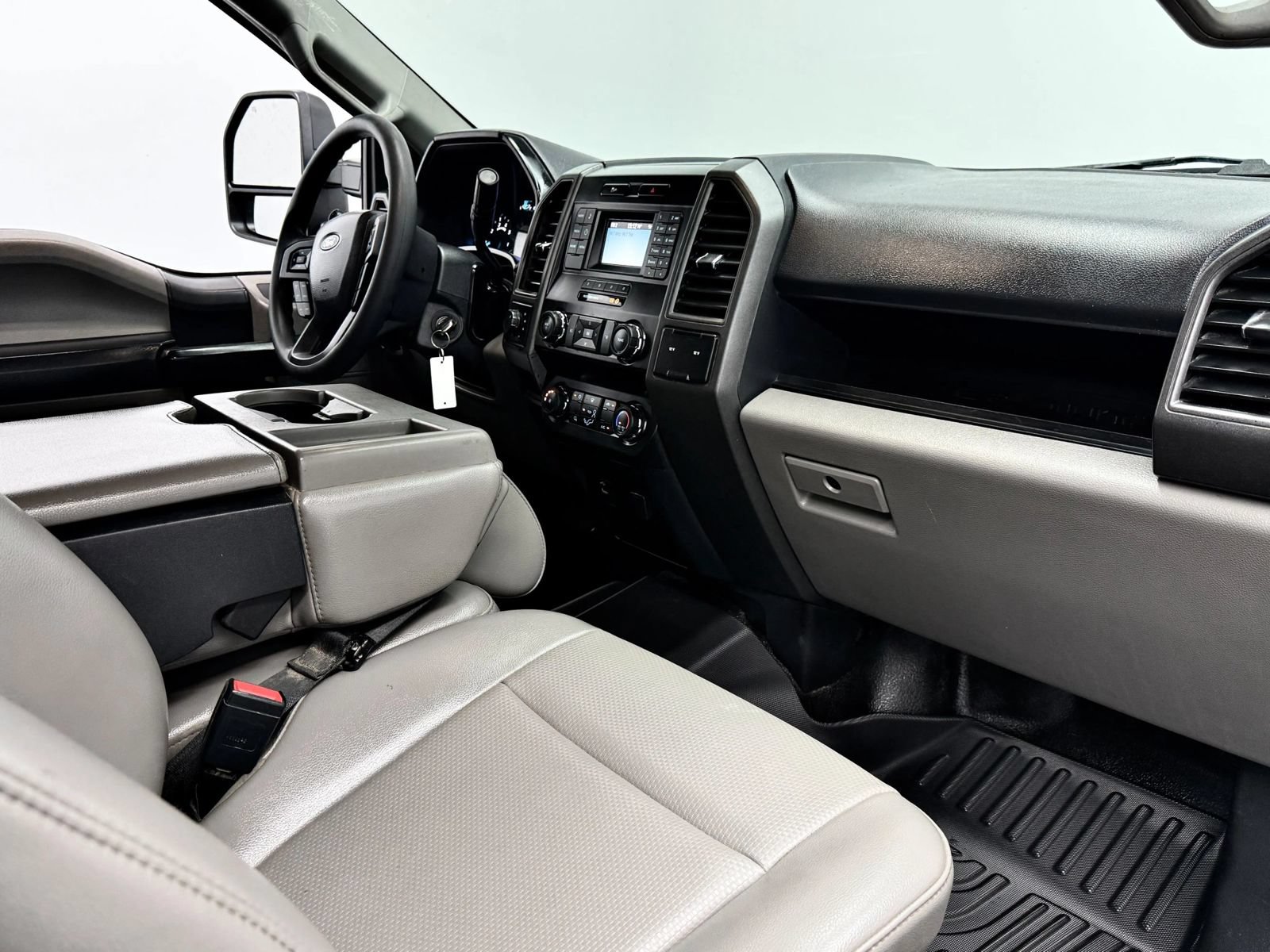 Used 2022 Ford F250 XL w/ Power Equipment Group AWD/4WD image 15