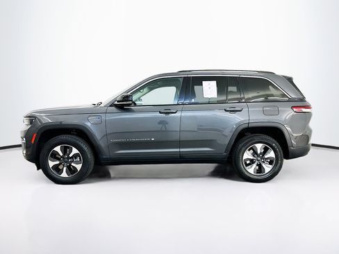 Used 2023 Jeep Grand Cherokee 4WD 4xe image 4