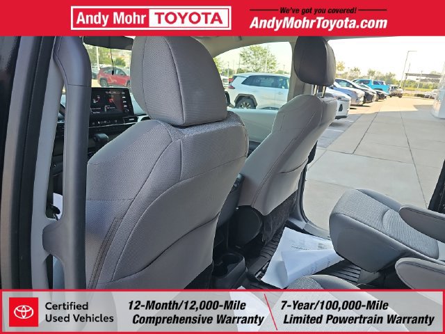 Certified 2024 Toyota Sienna LE FWD image 27