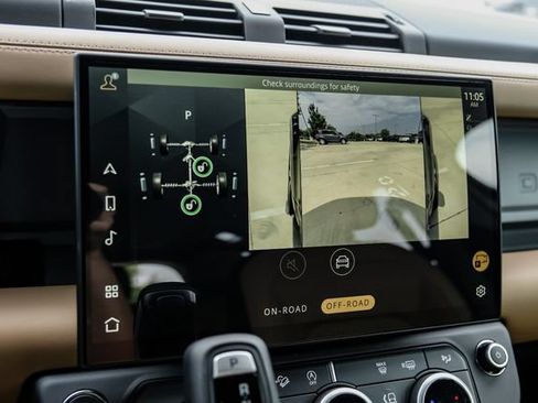 New 2026 Land Rover Defender 110 X AWD/4WD image 29