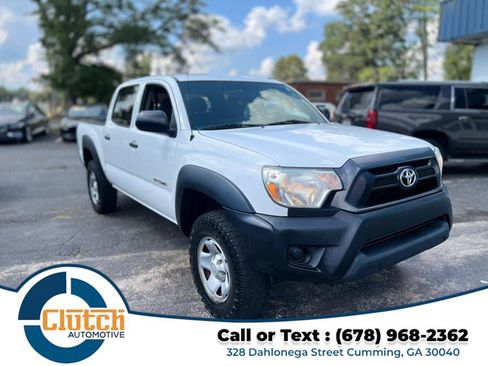 Used 2014 Toyota Tacoma PreRunner w/ Convenience Package RWD image 3