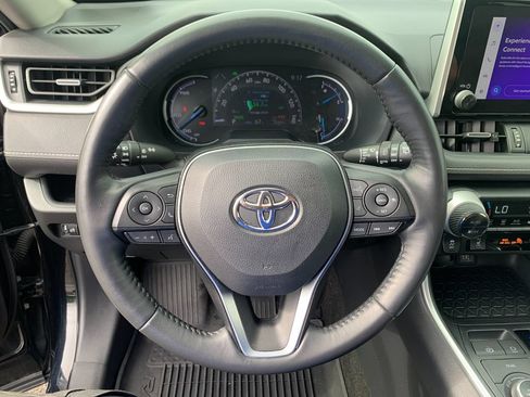 Used 2023 Toyota RAV4 XLE Premium AWD/4WD image 26