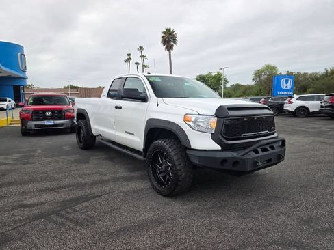 Used 2017 Toyota Tundra SR5 RWD image 4