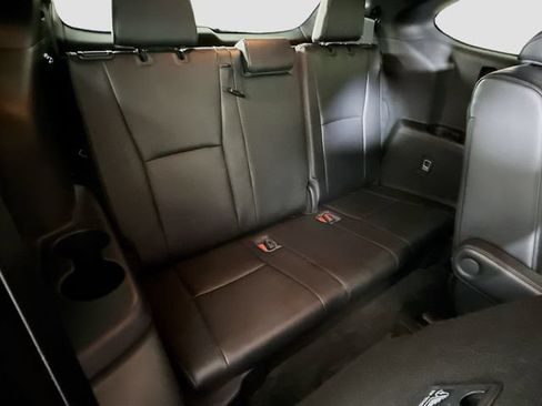 Used 2023 Toyota Highlander XSE FWD image 33