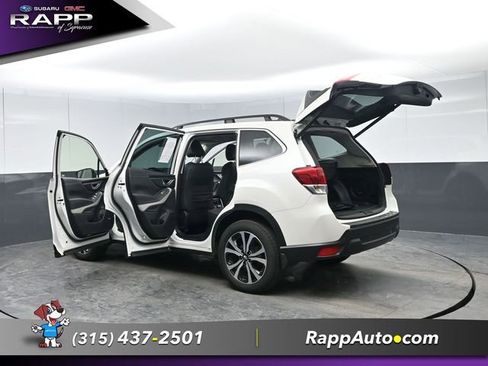 Used 2023 Subaru Forester Limited image 32