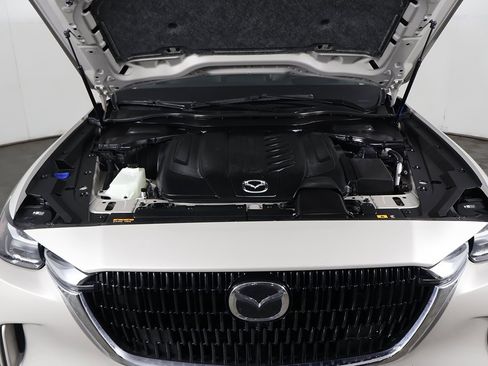 Used 2024 MAZDA CX-90 3.3 Turbo w/ Preferred Plus image 19