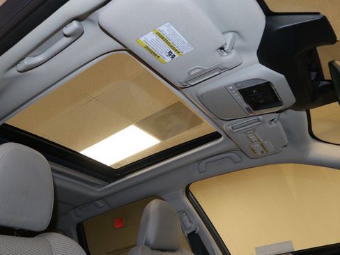 Used 2022 Subaru Forester Premium AWD/4WD image 83