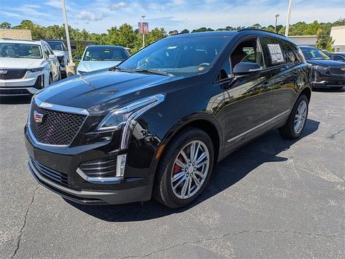 New 2025 Cadillac XT5 Sportv image 1
