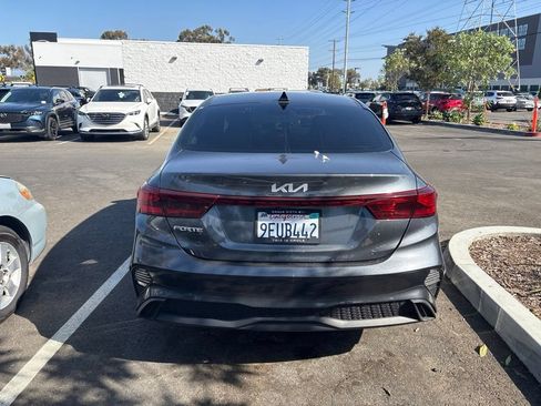 Used 2023 Kia Forte LXS w/ LXS Technology Package FWD image 8
