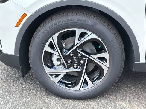 New 2026 Lincoln Nautilus Premier w/ Equipment Group 102A AWD/4WD image 12