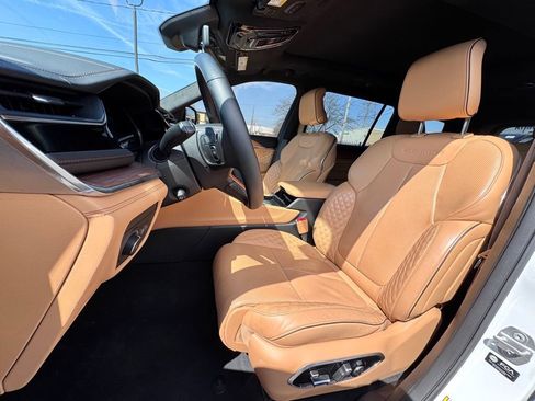 Used 2024 Jeep Grand Cherokee L Summit image 13