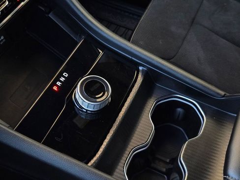 Used 2025 Jeep Grand Cherokee Altitude image 18