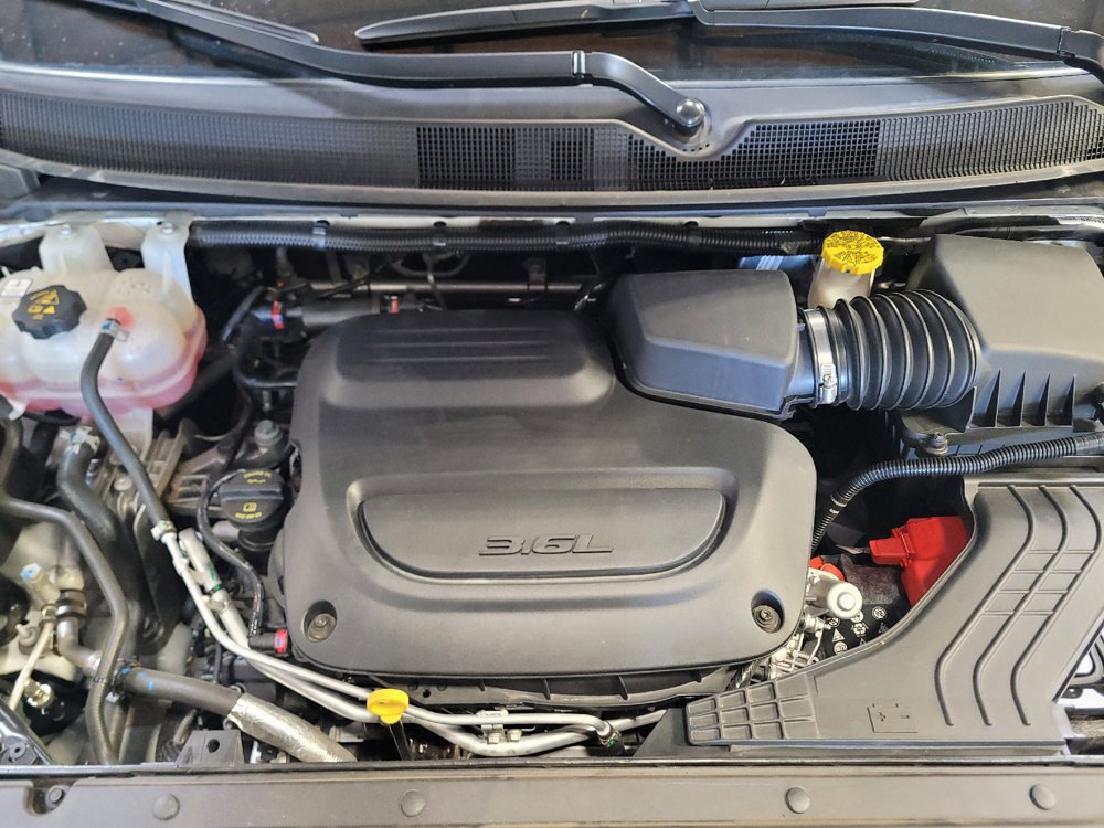 Used 2025 Chrysler Pacifica Select FWD image 30