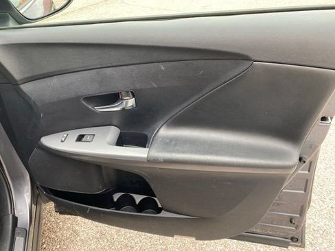 Used 2013 Toyota Venza LE FWD image 29