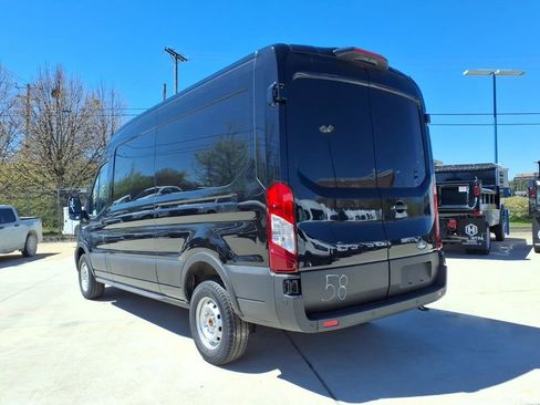 New 2026 Ford Transit 250 148 Medium Roof RWD image 9