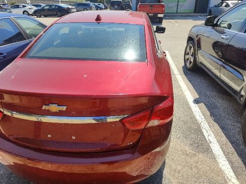 Used 2014 Chevrolet Impala LT w/ Convenience Package FWD image 9