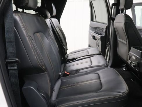 Used 2024 Ford Expedition Max Platinum image 27