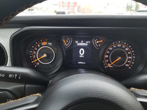 Certified 2024 Jeep Wrangler Sport image 17