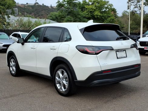 Used 2023 Honda HR-V LX image 7