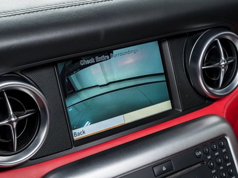 Used 2011 Mercedes-Benz SLS AMG Coupe image 20
