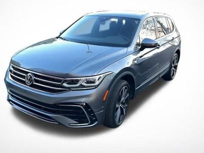 Used 2024 Volkswagen Tiguan SEL R-Line