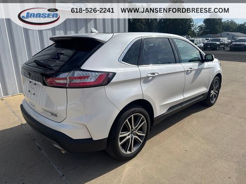 Used 2019 Ford Edge Titanium AWD/4WD image 2