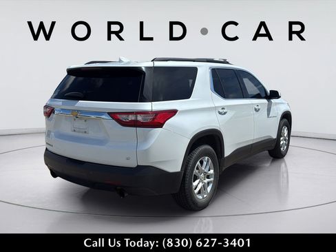 Used 2019 Chevrolet Traverse LT FWD image 17