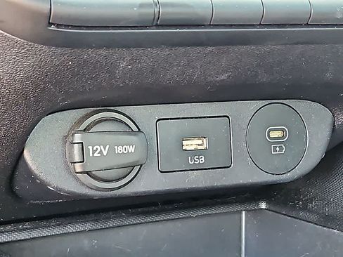 Used 2024 Hyundai Elantra SEL FWD image 24