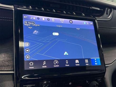 Used 2023 Jeep Grand Cherokee L Limited image 30