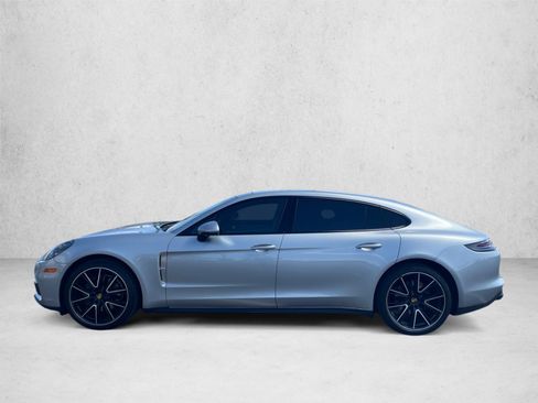 Used 2018 Porsche Panamera 4 Executive AWD/4WD image 8